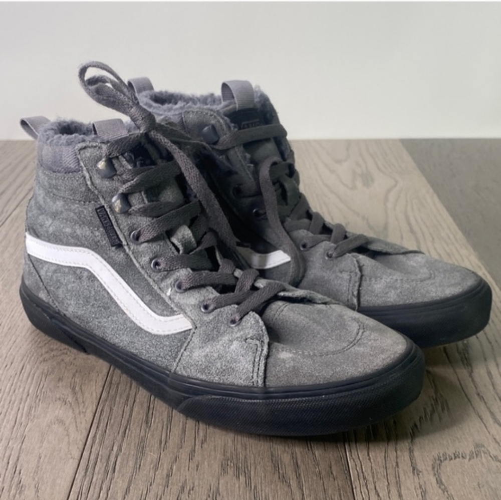 Vans Gray and‎ White Youth 6